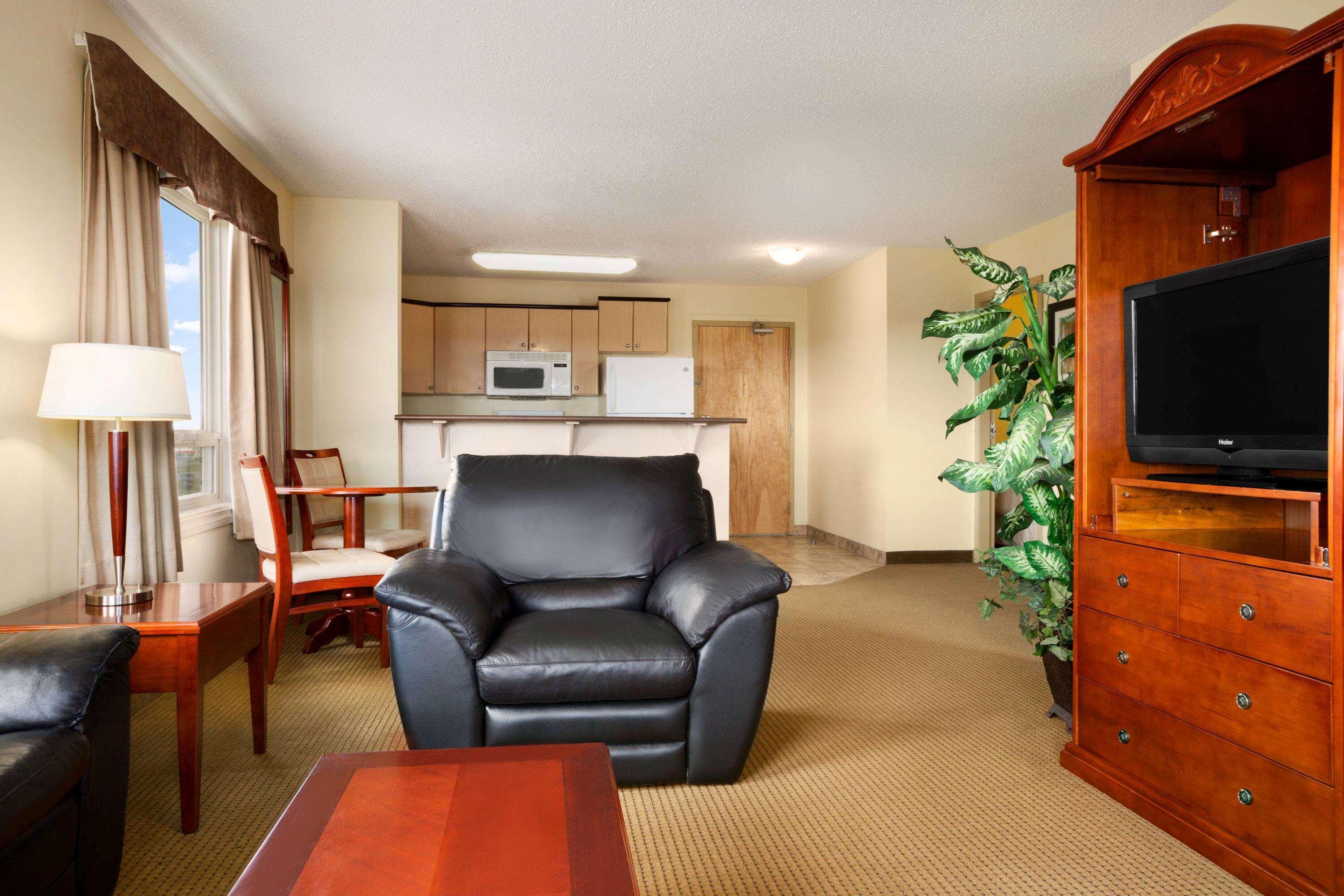 Days Inn By Wyndham Bonnyville Exterior foto