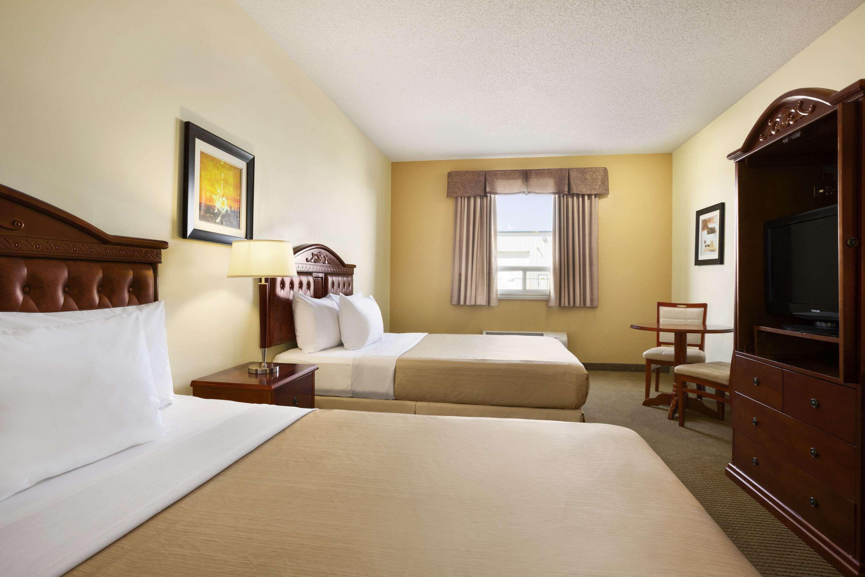 Days Inn By Wyndham Bonnyville Exterior foto
